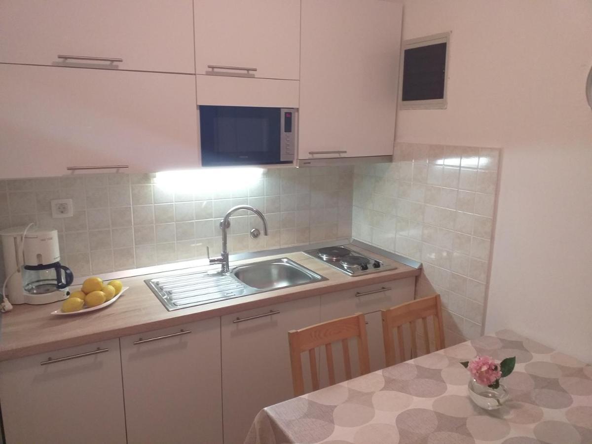 Apartments Lena Sukošan Zewnętrze zdjęcie