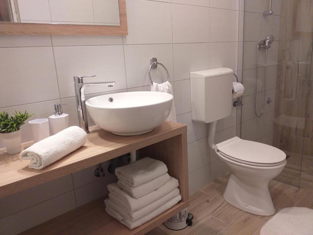 Apartments Lena Sukošan Zewnętrze zdjęcie