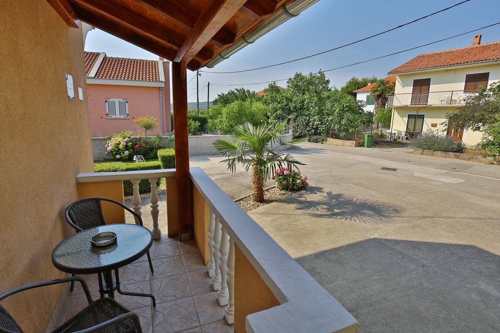 Apartments Lena Sukošan Zewnętrze zdjęcie
